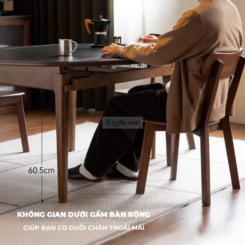 Bàn Ăn Gỗ Tự Nhiên Cao Cấp Phong Cách Hiện Đại Togismart BA215 thiết kế sang trọng, tinh tế, phù hợp nhiều không gian gia đình. Chất liệu gỗ tự nhiên bền chắc, vân gỗ đẹp, kết hợp kiểu dáng hiện đại, mang lại sự tiện nghi và điểm nhấn đẳng cấp cho phòng ăn.