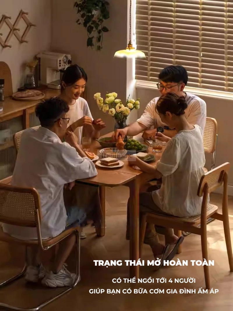 Bàn Ăn Gỗ Tự Nhiên Gấp Mở Linh Hoạt Togismart BA218 thiết kế hiện đại, tiện dụng, dễ dàng mở rộng khi cần và gấp gọn tiết kiệm diện tích. Chất liệu gỗ tự nhiên cao cấp, bền chắc, kết hợp kiểu dáng sang trọng, mang lại sự tiện nghi và điểm nhấn tinh tế cho phòng ăn