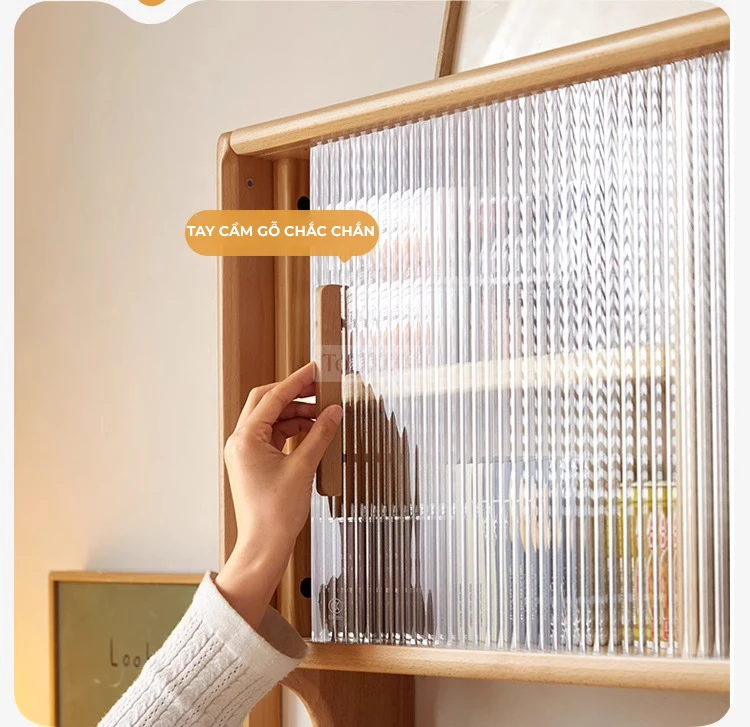 Bàn Ăn Mặt Đá Gỗ Tự Nhiên Kết Hợp Kệ Hiện Đại Togismart BA215 thiết kế sang trọng, đa năng, phù hợp không gian sống tiện nghi. Chất liệu gỗ tự nhiên bền chắc kết hợp mặt đá cao cấp, dễ vệ sinh. Kệ đi kèm giúp lưu trữ gọn gàng, tối ưu diện tích và tạo điểm nhấn thẩm mỹ