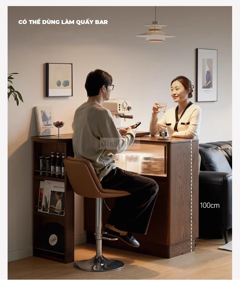 Bàn Đảo Bàn Thông Minh Thế Hệ Mới Togismart BA216 thiết kế hiện đại, đa năng, vừa làm bàn đảo bếp vừa sử dụng như bàn ăn tiện lợi. Chất liệu gỗ tự nhiên cao cấp kết hợp mặt bàn sang trọng, giúp tối ưu diện tích, nâng cao công năng và tạo điểm nhấn tinh tế cho không gian sống.