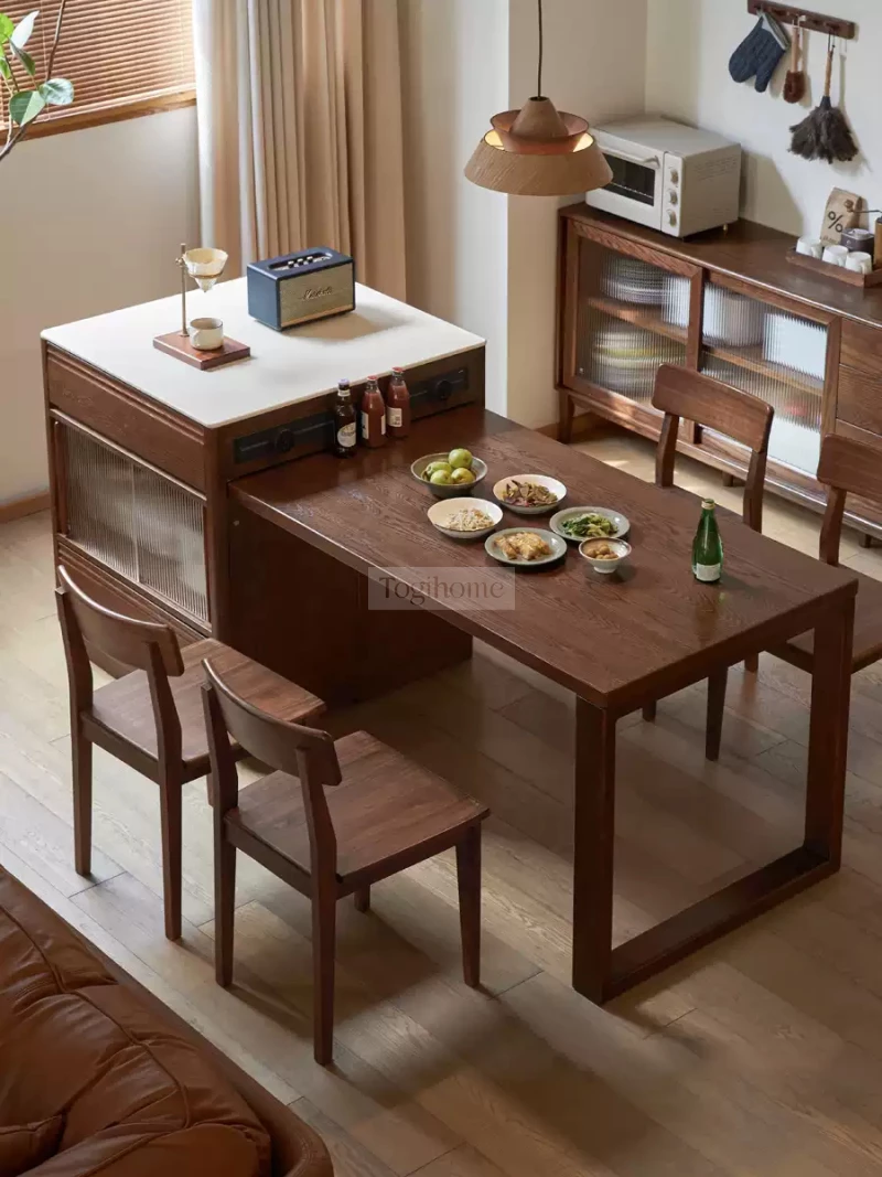 Bàn đảo gỗ tự nhiên kết hợp đá tự nhiên cao cấp Togismart BA095 thiết kế sang trọng, bền chắc, phù hợp cho không gian bếp hiện đại. Chất liệu gỗ tự nhiên kết hợp mặt đá cao cấp mang lại sự tinh tế, tiện nghi, vừa làm điểm nhấn vừa tối ưu công năng cho ngôi nhà.