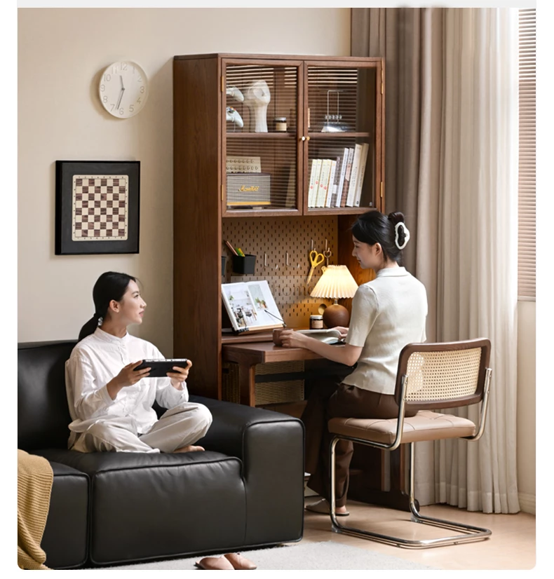 Bàn Làm Việc Bàn Học Thiết Kế Đơn Giản Gỗ Tự Nhiên Togismart BTG 075 – Mẫu bàn lý tưởng cho không gian học tập và làm việc nhờ thiết kế đơn giản, tinh tế. Sử dụng gỗ tự nhiên bền đẹp, thân thiện môi trường, dễ dàng phối hợp với nhiều phong cách nội thất hiện đại.