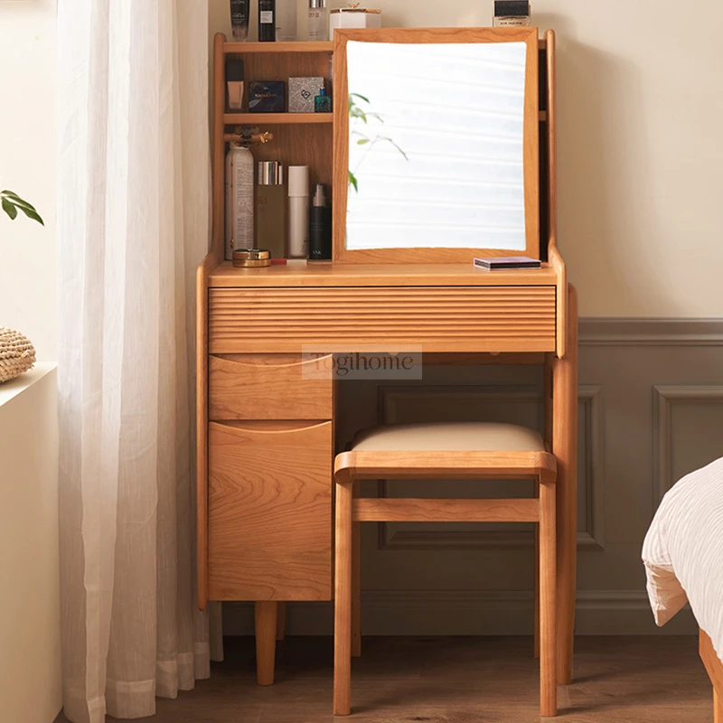 o Bàn Trang Điểm Phong Cách Hàn Quốc Hiện Đại Togismart TDM151 đăng web:  Bàn Trang Điểm Togismart TDM151 làm từ gỗ tự nhiên cao cấp, phong cách Hàn Quốc hiện đại, tinh tế. Thiết kế tối giản, ngăn kéo rộng rãi tiện lợi, phù hợp không gian phòng ngủ sang trọng. Độ bền cao, chống cong vênh. Bảo hành chính hãng, giao hàng nhanh chóng.