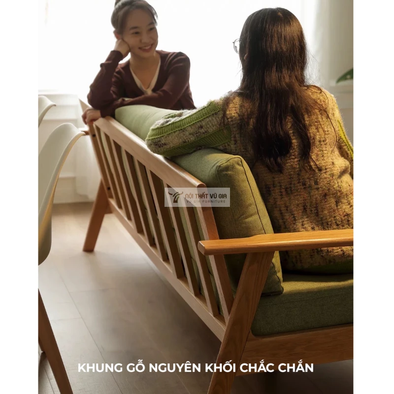 sofa sử dụng khung gỗ tự nhiên của Bộ sản phẩm phòng khách gỗ tự nhiên cao cấp phong cách tối giản CBK17