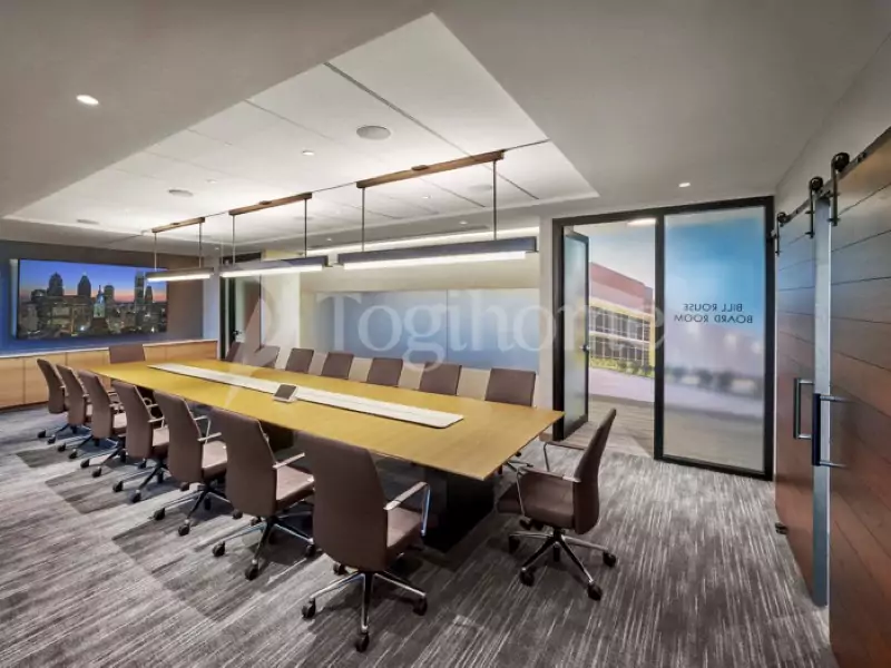 Bố trí phòng họp đầy đủ khi thiết kế nội thất phòng họp