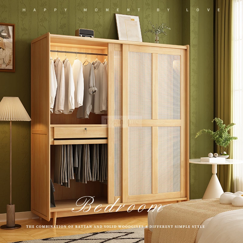 Togismart GM70 là mẫu giường ngủ thuộc dòng Dream Series, được làm từ gỗ tự nhiên bền chắc, thân thiện với môi trường. Thiết kế tối giản, hiện đại với đường nét tinh gọn, phù hợp với phòng ngủ phong cách Nhật – Hàn. GM70 mang đến không gian nghỉ ngơi thư giãn, sang trọng, dễ kết hợp với các món nội thất khác.