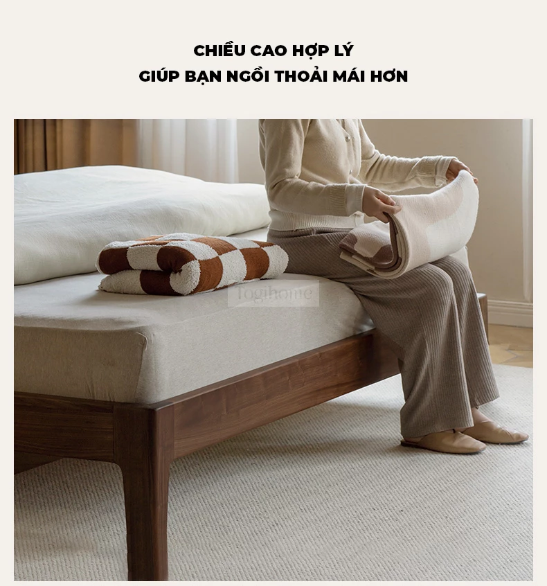 Giường Ngủ Phong Cách Hiện Đại Đệm Da Đầu Giường Togismart GM 080 thiết kế hiện đại, tinh tế với đầu giường bọc đệm da cao cấp, tạo điểm nhấn sang trọng. Khung giường làm từ gỗ tự nhiên chắc chắn, bền đẹp, phù hợp nhiều phong cách nội thất, mang lại giấc ngủ êm ái và không gian sống đẳng cấp.