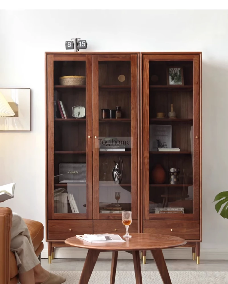 Kệ S&aacute;ch Gỗ Tự Nhi&ecirc;n Togismart BTG 084 &ndash; Kiểu d&aacute;ng tối giản, hiện đại, l&agrave;m từ gỗ tự nhi&ecirc;n cao cấp. Kệ ph&ugrave; hợp lưu trữ s&aacute;ch vở, đồ trang tr&iacute;, tăng t&iacute;nh thẩm mỹ cho ph&ograve;ng kh&aacute;ch, ph&ograve;ng l&agrave;m việc, ph&ograve;ng ngủ. Độ bền cao, dễ d&agrave;ng phối hợp với nhiều phong c&aacute;ch nội thất.