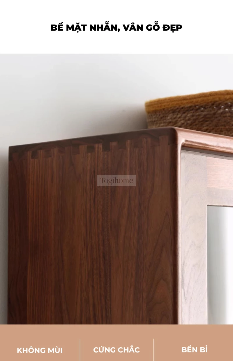 Kệ S&aacute;ch Gỗ Tự Nhi&ecirc;n Togismart BTG 084 &ndash; Kiểu d&aacute;ng tối giản, hiện đại, l&agrave;m từ gỗ tự nhi&ecirc;n cao cấp. Kệ ph&ugrave; hợp lưu trữ s&aacute;ch vở, đồ trang tr&iacute;, tăng t&iacute;nh thẩm mỹ cho ph&ograve;ng kh&aacute;ch, ph&ograve;ng l&agrave;m việc, ph&ograve;ng ngủ. Độ bền cao, dễ d&agrave;ng phối hợp với nhiều phong c&aacute;ch nội thất.