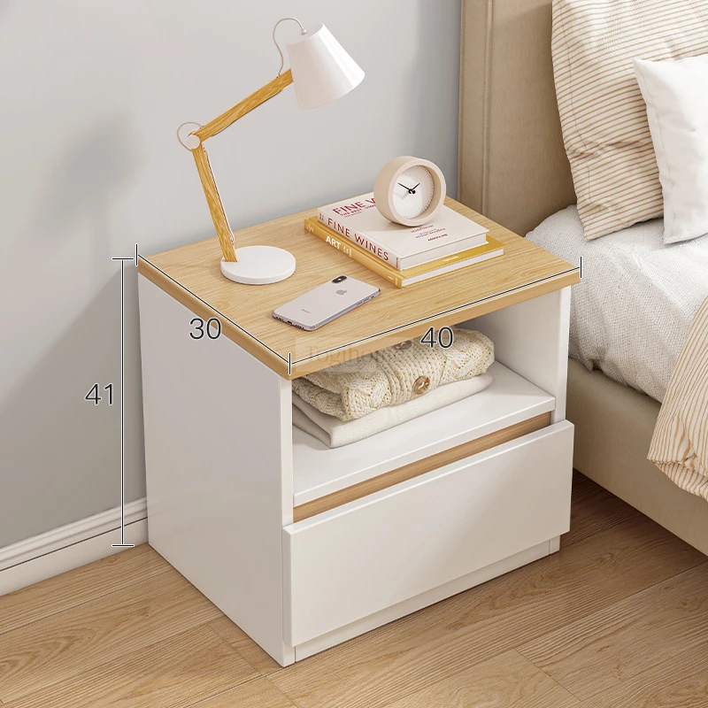 Tab đầu giường TDG 208 được chế tác từ gỗ tự nhiên, thiết kế hiện đại pha nét thanh lịch. Kích thước nhỏ gọn, phù hợp nhiều không gian nội thất. Ngăn kéo tiện dụng, chân cao thoáng đãng, dễ dàng vệ sinh. Lý tưởng cho phòng ngủ sang trọng và gọn gàng.