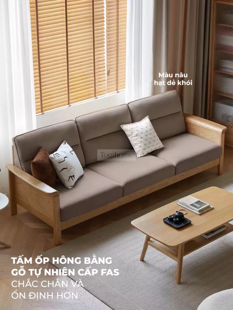 Sofa phòng khách gỗ tự nhiên hiện đại Togismart M65 mang phong cách tối giản, tinh tế. Sử dụng chất liệu gỗ tự nhiên bền bỉ, kết hợp đệm ngồi êm ái tạo cảm giác thoải mái. Phù hợp nhiều không gian nội thất hiện đại, giúp phòng khách thêm sang trọng và ấm cúng.
