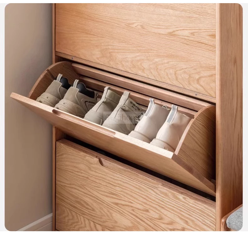 Tủ Để Giày Gỗ Tự Nhiên Cao Cấp Togismart TDG 112 thiết kế hiện đại, sang trọng, phù hợp nhiều không gian sống. Chất liệu gỗ tự nhiên bền chắc, chống cong vênh, giúp bảo quản giày dép gọn gàng, ngăn nắp. Sản phẩm vừa tiện dụng vừa tạo điểm nhấn tinh tế cho ngôi nhà.