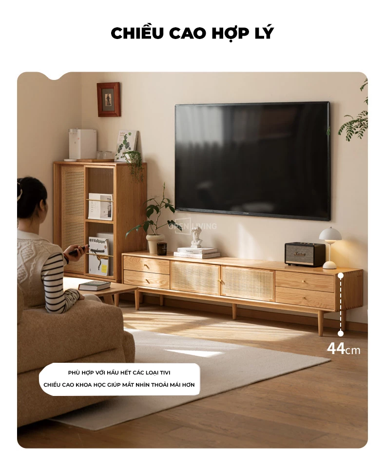 Tủ TV kệ TV gỗ tự nhiên cánh mây OpenLiving OPK402 – thuộc dòng sản phẩm Kanso, mang đậm phong cách Nhật Bản hiện đại và tinh tế. Chất liệu gỗ tự nhiên kết hợp cánh mây thủ công, tạo nên sự hòa quyện giữa truyền thống và hiện đại. Sản phẩm lý tưởng cho phòng khách, mang lại vẻ đẹp thanh lịch và sự tiện nghi.