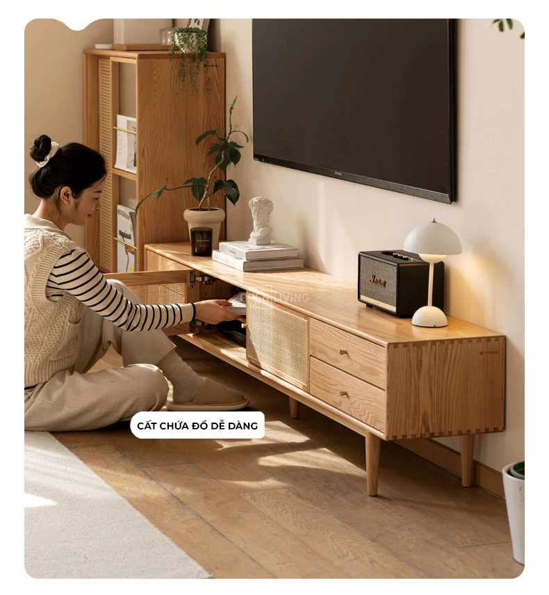 Tủ TV kệ TV gỗ tự nhiên cánh mây OpenLiving OPK402 – thuộc dòng sản phẩm Kanso, mang đậm phong cách Nhật Bản hiện đại và tinh tế. Chất liệu gỗ tự nhiên kết hợp cánh mây thủ công, tạo nên sự hòa quyện giữa truyền thống và hiện đại. Sản phẩm lý tưởng cho phòng khách, mang lại vẻ đẹp thanh lịch và sự tiện nghi.